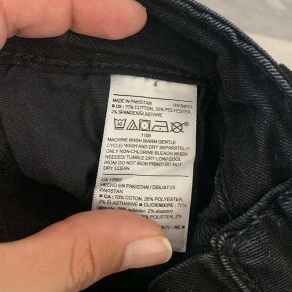 Black jeans Old navy size 4 - Picture 3 of 4
